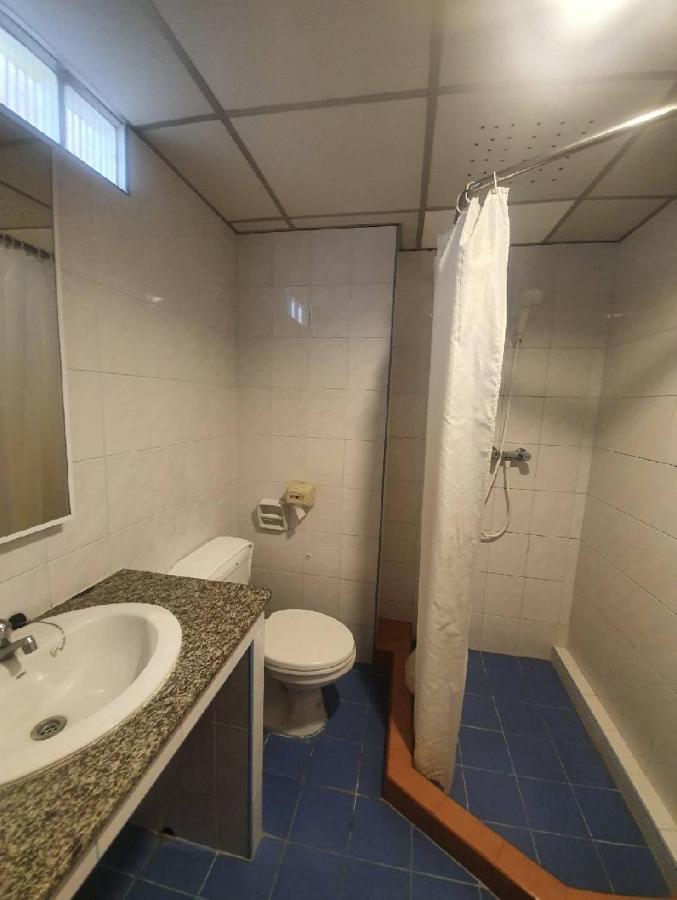 Bj City Hotel Surat Thani Exteriör bild
