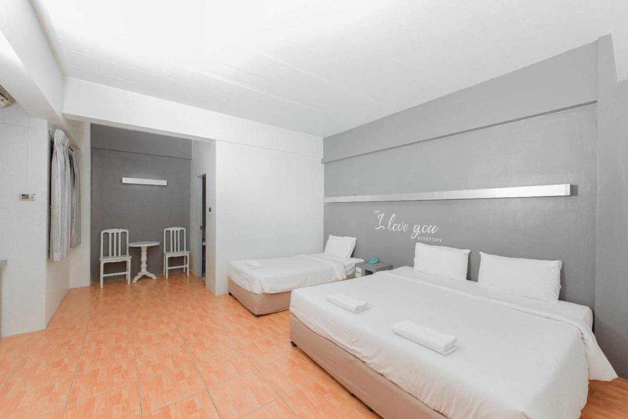 Bj City Hotel Surat Thani Exteriör bild